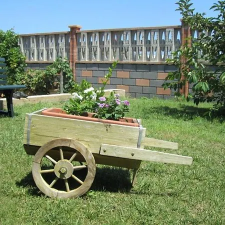Villaesmeralda Bed & Breakfast *